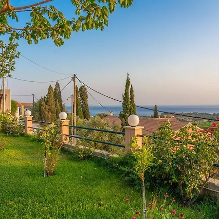 Dimitris Luxury Apartment Kaligata